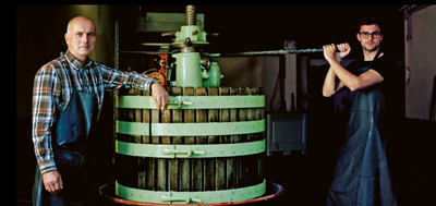 WEINGUT CARL LOEWEN